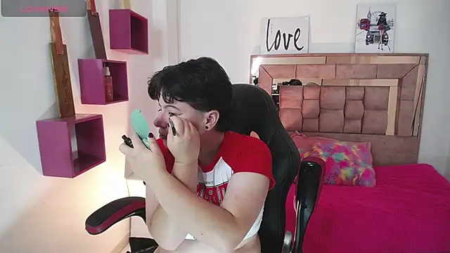 safyka online show from October 10, 2025, 1:17 am