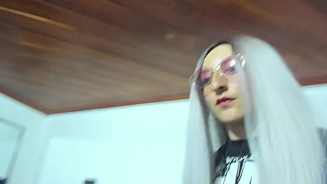 Snapshot of JuliethSade chatting on February 27, 2025, 7:26 pm JuliethSade online show from February 27, 2025, 7:26 pm