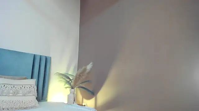 SeleneLujan online show from February 27, 2026, 11:54 am