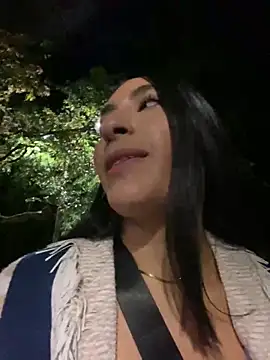 Snapshot of AshleyG_222 chatting on March 20, 2025, 11:56 pm AshleyG 222 online show from March 20, 2025, 11:56 pm