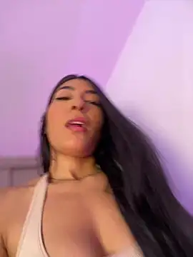 Snapshot of AshleyG_222 chatting on March 7, 2025, 2:23 pm AshleyG 222 online show from March 7, 2025, 2:23 pm