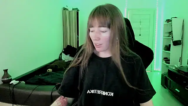 bekkawell online show from October 8, 2025, 9:04 pm