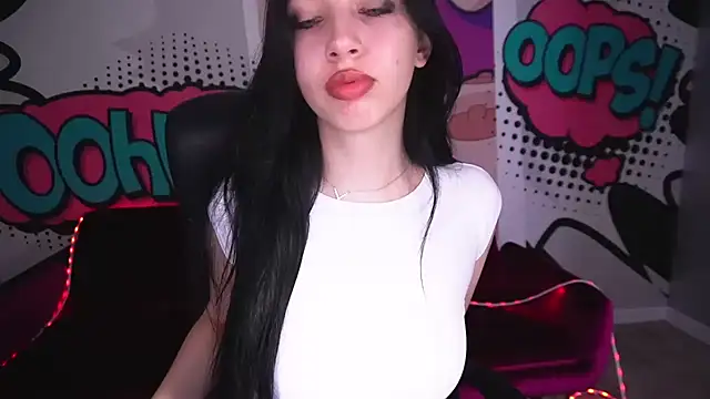 WildKittenX  online show from September 29, 2025, 5:47 am