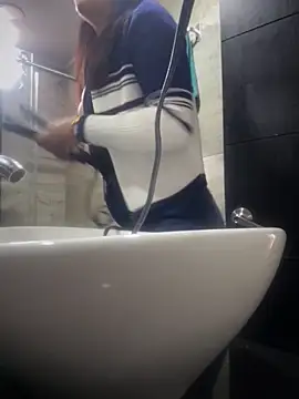 Mila LS online show from October 25, 2025, 1:12 pm