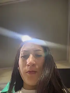 Mila LS online show from December 3, 2025, 12:59 pm