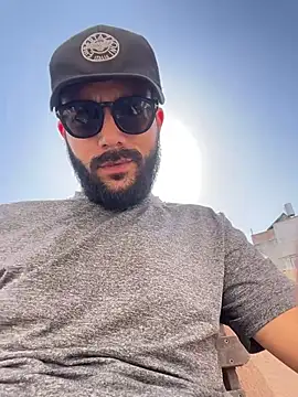 YJeromZCoxk online show from November 22, 2025, 10:25 am