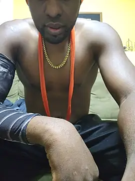 Blac bunny online show from May 26, 2026, 12:58 pm