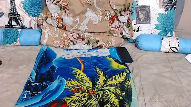 ChocolateClit online show from January 13, 2026, 7:29 pm