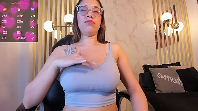 Snapshot of Oriana_gh chatting on February 7, 2026, 3:58 am Oriana gh online show from February 7, 2026, 3:58 am