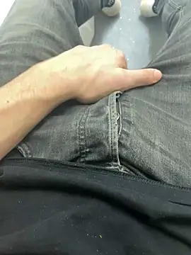 GreekDaddyNickOfficial online show from March 18, 2025, 5:23 pm