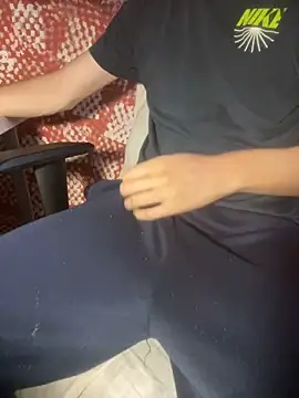 GreekDaddyNickOfficial online show from October 5, 2025, 9:55 am