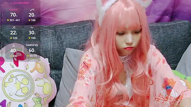 chenenna7 online show from March 19, 2025, 4:02 pm