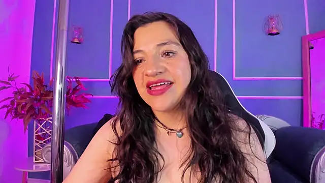 TaraTaylorr online show from October 2, 2025, 2:15 am