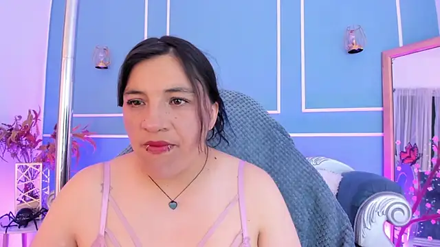 Snapshot of TaraTaylorr chatting on June 14, 2026, 7:37 pm TaraTaylorr online show from June 14, 2026, 7:37 pm