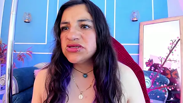 Snapshot of TaraTaylorr chatting on May 25, 2026, 3:50 am TaraTaylorr online show from May 25, 2026, 3:50 am