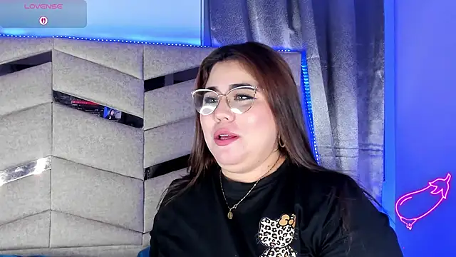 Snapshot of MadissonLee__ chatting on March 2, 2026, 9:33 pm MadissonLee online show from March 2, 2026, 9:33 pm