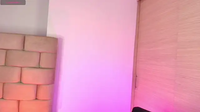 valeria monsalve online show from November 7, 2025, 11:52 pm