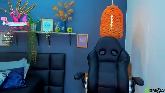 yessila parker online show from February 7, 2026, 10:12 am