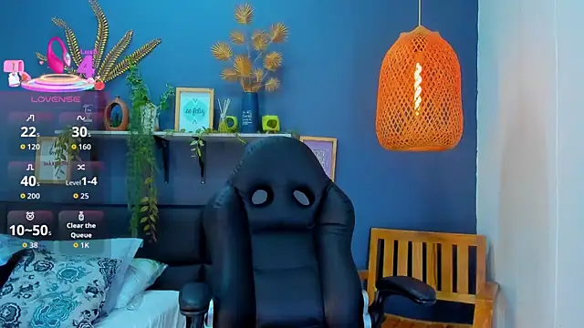 yessila parker online show from February 10, 2026, 10:14 am