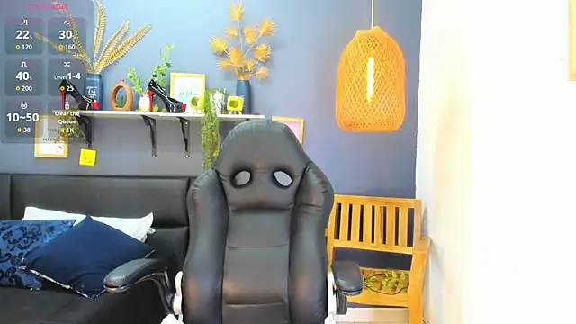 yessila parker online show from March 2, 2026, 9:38 am