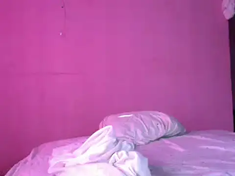 Ladyzee25 online show from April 18, 2026, 11:45 am