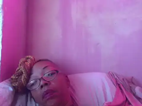 Snapshot of Ladyzee25 chatting on June 2, 2026, 11:54 am Ladyzee25 online show from June 2, 2026, 11:54 am
