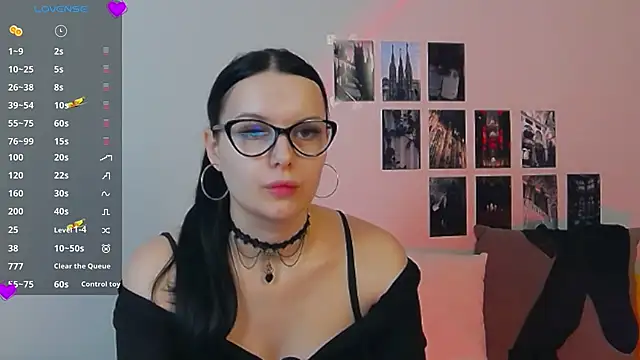 Miss Vic online show from March 19, 2025, 6:55 pm