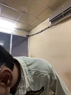 hypersexdriveboi online show from March 19, 2025, 6:03 am