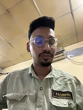 hypersexdriveboi online show from February 28, 2025, 2:42 pm