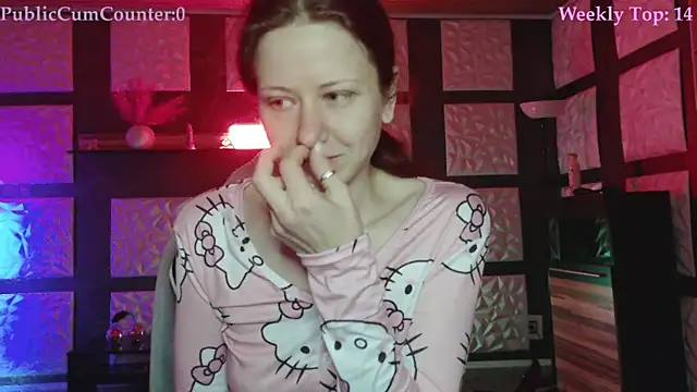 SweetSeraphine online show from December 3, 2025, 7:08 am