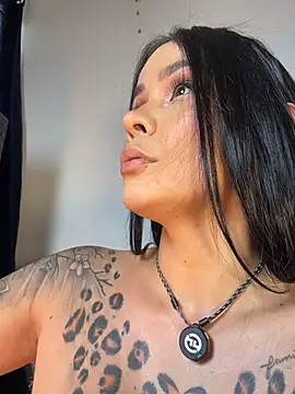 HotAlana  online show from March 11, 2026, 8:25 pm