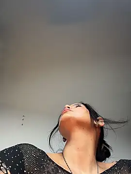 HotAlana  online show from March 3, 2026, 3:08 pm