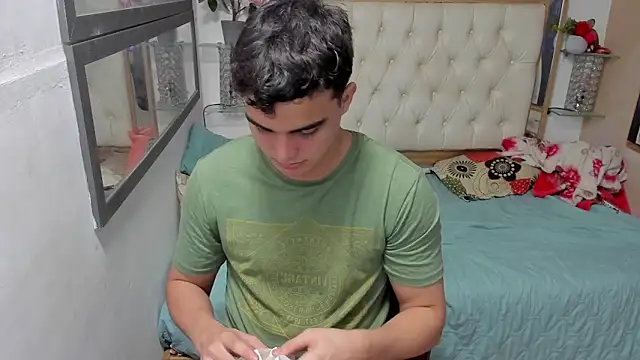 heiker  online show from November 8, 2025, 2:59 am