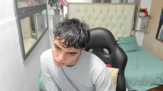 heiker  online show from September 27, 2025, 2:39 am