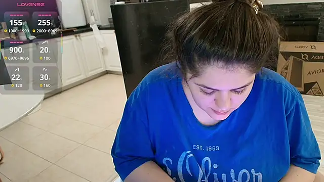 Layla- online show from February 5, 2026, 11:28 am