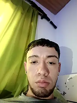 Snapshot of benjibenz chatting on February 27, 2025, 11:50 am benjibenz online show from February 27, 2025, 11:50 am