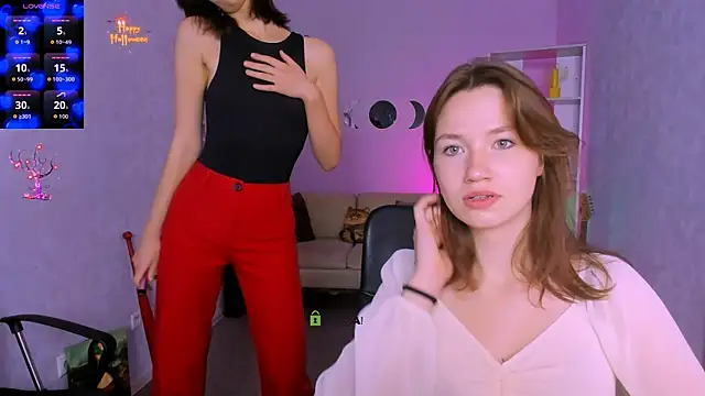 Snapshot of helli_belli chatting on November 8, 2025, 8:23 pm helli belli online show from November 8, 2025, 8:23 pm