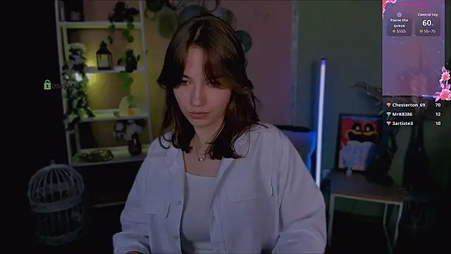 Snapshot of helli_belli chatting on September 18, 2025, 11:41 pm helli belli online show from September 18, 2025, 11:41 pm