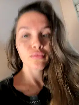 Beverly Hilll online show from October 10, 2025, 12:39 pm