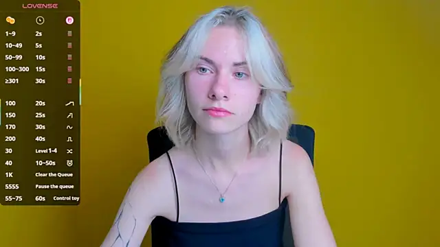 Snapshot of Fiona_Night chatting on September 16, 2025, 5:03 pm Fiona Night online show from September 16, 2025, 5:03 pm