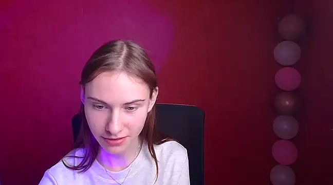 Snapshot of Fiona_Night chatting on March 5, 2025, 3:18 pm Fiona Night online show from March 5, 2025, 3:18 pm