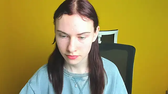 Snapshot of Fiona_Night chatting on March 14, 2025, 6:18 pm Fiona Night online show from March 14, 2025, 6:18 pm