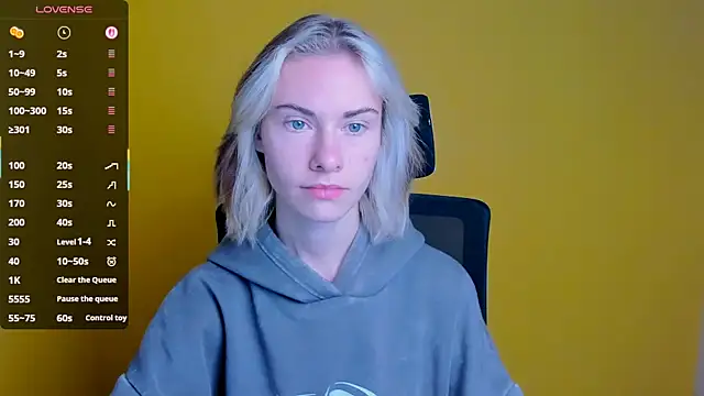 Snapshot of Fiona_Night chatting on September 20, 2025, 5:12 am Fiona Night online show from September 20, 2025, 5:12 am