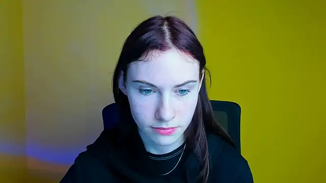 Snapshot of Fiona_Night chatting on March 13, 2025, 6:12 pm Fiona Night online show from March 13, 2025, 6:12 pm