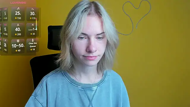 Snapshot of Fiona_Night chatting on October 24, 2025, 5:06 am Fiona Night online show from October 24, 2025, 5:06 am