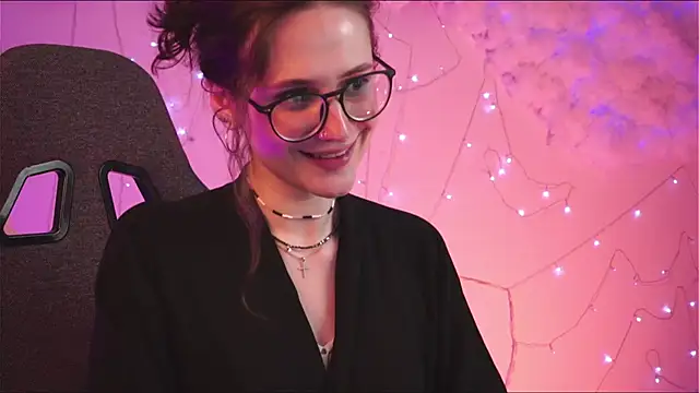 OliviaMcClean online show from March 19, 2025, 10:31 pm