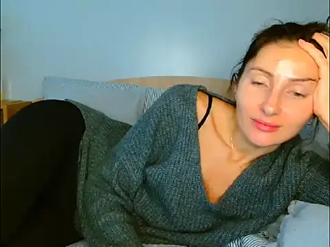 Snapshot of Irina9793 chatting on November 20, 2025, 9:10 am Irina9793 online show from November 20, 2025, 9:10 am