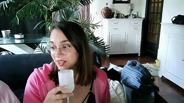  little blake online show from October 27, 2025, 9:43 am