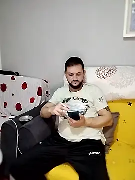 Snapshot of iurinicola chatting on January 18, 2026, 10:57 pm iurinicola online show from January 18, 2026, 10:57 pm