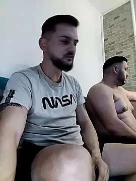 Snapshot of iurinicola chatting on February 11, 2026, 8:20 pm iurinicola online show from February 11, 2026, 8:20 pm